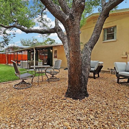 Timeless Tampa Bay Oasis Villa Exterior photo