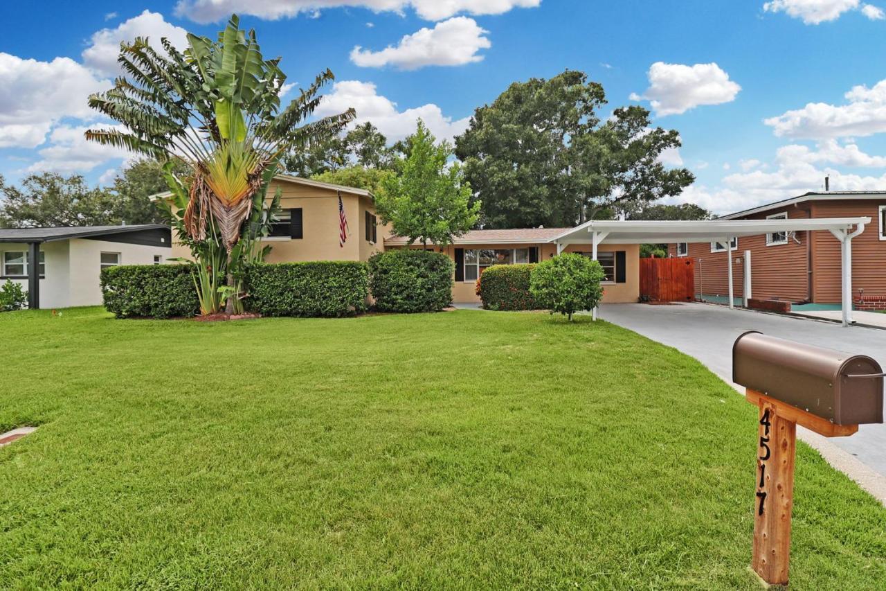 Timeless Tampa Bay Oasis Villa Exterior photo