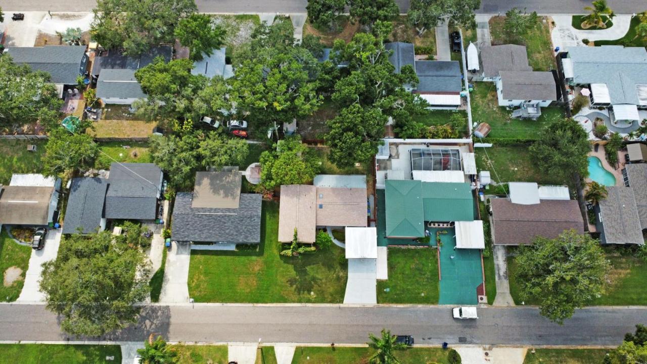 Timeless Tampa Bay Oasis Villa Exterior photo